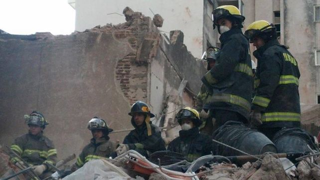 Los bomberos voluntarios trabajaron sin parar durante 6 días