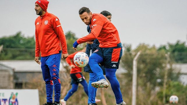 Unión hizo fútbol en el estadio y Vasco paró los posibles 11