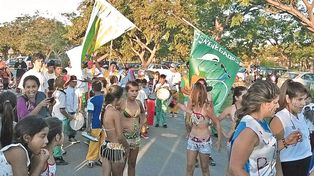 Los Carnavarriales harán bailar a B˚ San Lorenzo el 20 de febrero