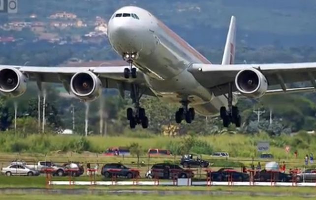 Controvertido aterrizaje de un avión de Iberia en San José de Costa Rica