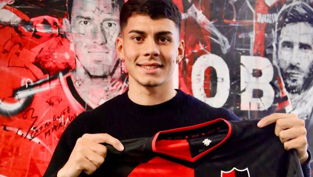 Lucas Gómez ya es jugador de Newells. Es el quinto refuerzo que tiene Frank Kudelka.