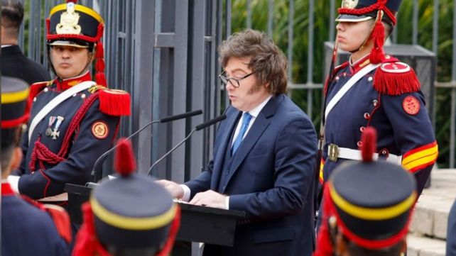El presidente Javier Milei encabezó el acto en homenaje a San Martín.