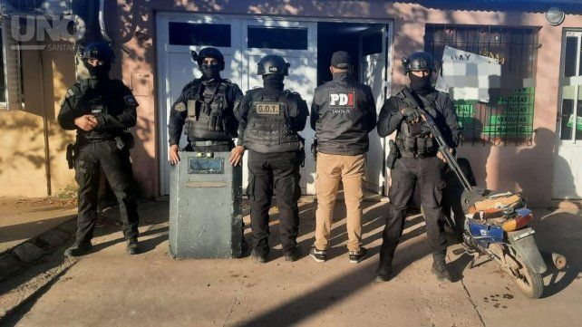 Sunchales: la policía detuvo a una vendedora de drogas en B° Alberdi y secuestraron cocaína y dinero