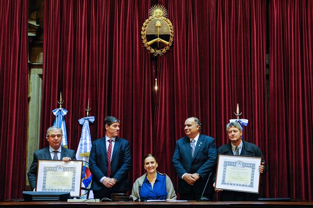 El Senado homenajeó a los políticos uruguayos asesinados durante la dictadura militar