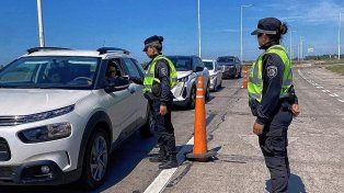 Los agentes fiscalizaron en las distintas rutas de la provincia de Santa Fe. (APSV)