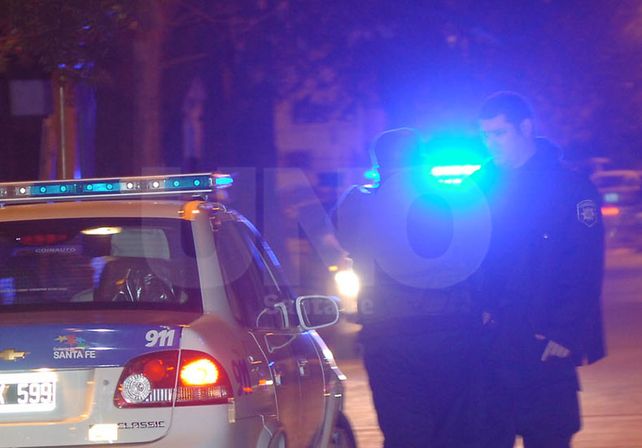 Detuvieron a un hombre que le robó el auto de su madre y le secuestraron armas y cartuchos