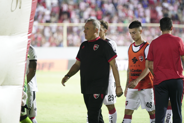 Ricardo Lunari dio la cara tras la derrota de Newells en Santa Fe.