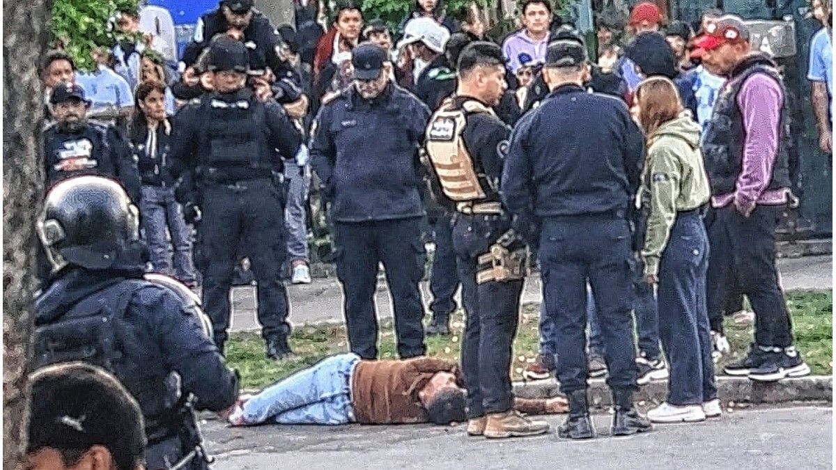 Violento episodio en el barrio Anacleto Medina con dos heridos