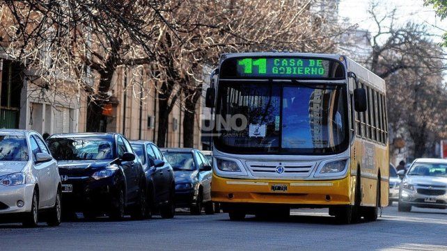 Con un nuevo DNU, Milei lleva a un punto crítico al transporte y los jubilados de Santa Fe Con un nuevo DNU, Milei lleva a un punto crítico al transporte y los jubilados de Santa Fe