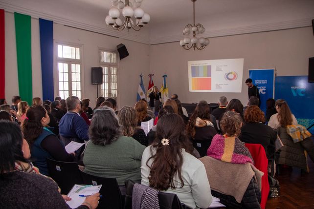 Villa Constitución reunió a emprendedores y productores de toda la región