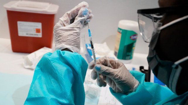 El país sigue registrando un descenso de víctimas fatales y contagios. (Foto de archivo)