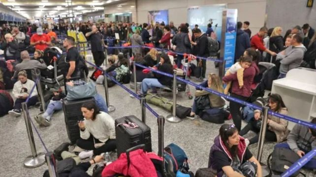 Turistas santafesinos están varados en Europa por una falsa gestora de viajes: Fue todo una trampa
