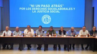 La cúpula de la CGT sesionó este jueves para analizar medidas ante el mega-decreto presidencial.&nbsp;