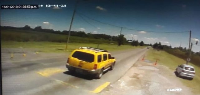 El recorrido que hizo el asesino de la odontóloga cuando la fue a enterrar quedó grabado en las cámaras del Centro de Operaciones y Monitoreo de la Municipalidad de La Plata.&nbsp;