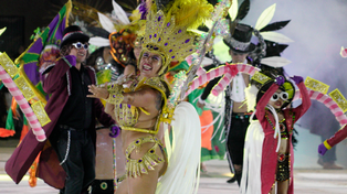 El fin de semana largo de Carnaval vio pasar por Rosario a miles de turistas.