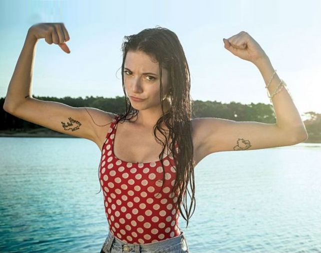 Una actriz argentina se tatuó en el brazo a las Islas Malvinas