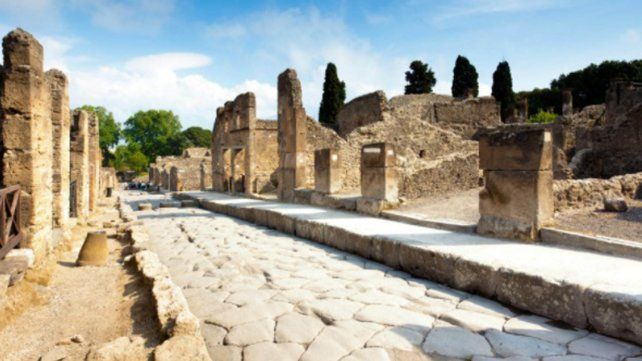 La ciudad de Pompeya fue sepultada por la erupción del Vesubio en el año 79 d. C.