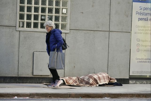 Crece la población en situación de calle y cambia su perfil