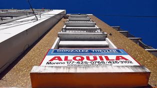 Inquilinos nucleados en diferentes organizaciones manifestaron su preocupación por la derogación de la ley de alquileres.
