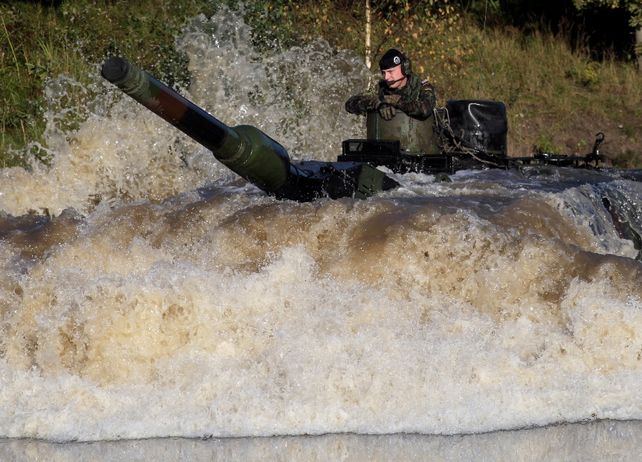 EEUU y Alemania enviarán 45 tanques pesados a Ucrania