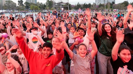 Miles de santafesinos celebraron la llegada de la primavera en el Parque del Sur de la mano del Fan Fest de los Juegos Suramericanos