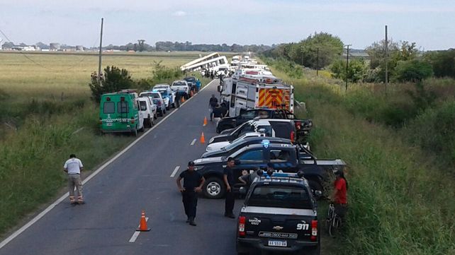 Las crudas imágenes del choque frontal de los micros de Monticas en la ruta 33