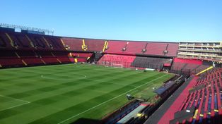 La sede. Newell’s jugará en un estadio rojinegro, el de Santa Fe. Será ante Ferrocarril Midland, que en esta temporada juega en la Primera B Metropolitana.