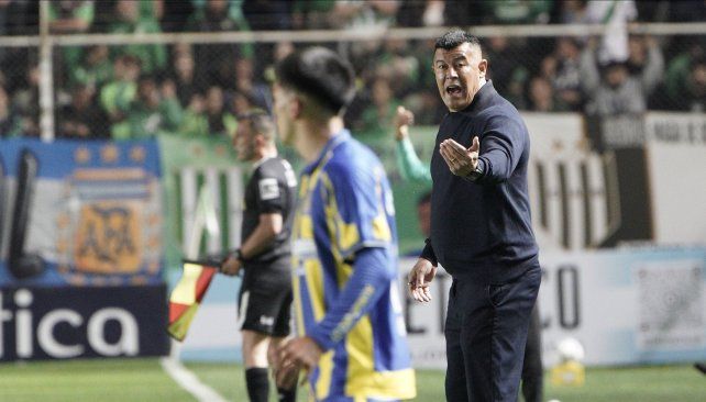 Jorge Almirón hará cambios y espera que Central mejore su funcionamiento