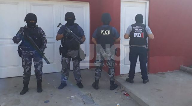 Golpe a la venta de drogas en barrio San Lorenzo: 10 detenidos