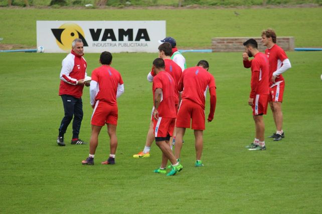 Mucho táctico y poco fútbol