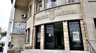 La noticia del cierre de Vialidad Nacional no hizo más que acrecentar la incertidumbre sobre los responsables de actuar ante el deterioro extremo de las rutas nacionales.