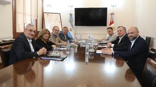Los delegados políticos de Perotti y Pullaro se reunieron en la Casa Gris para acelerar el proceso de la transición en Santa Fe.