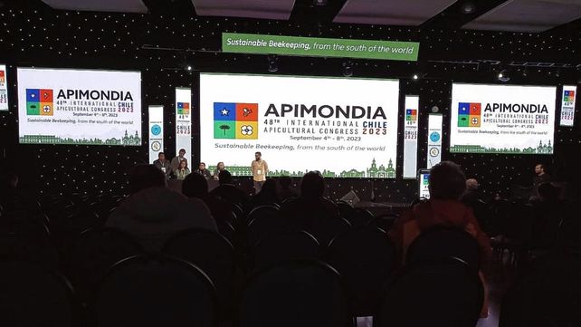 La facultad de Bromatología con sede en Gualeguaychú destacó la presentación de proyectos en el 48º Congreso Internacional de Apicultura Sostenible&nbsp;
