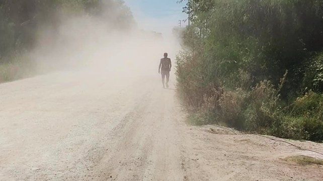 &nbsp;Vecinos de Paraná viven entre nubes de polvo y reclaman pavimento urgente.