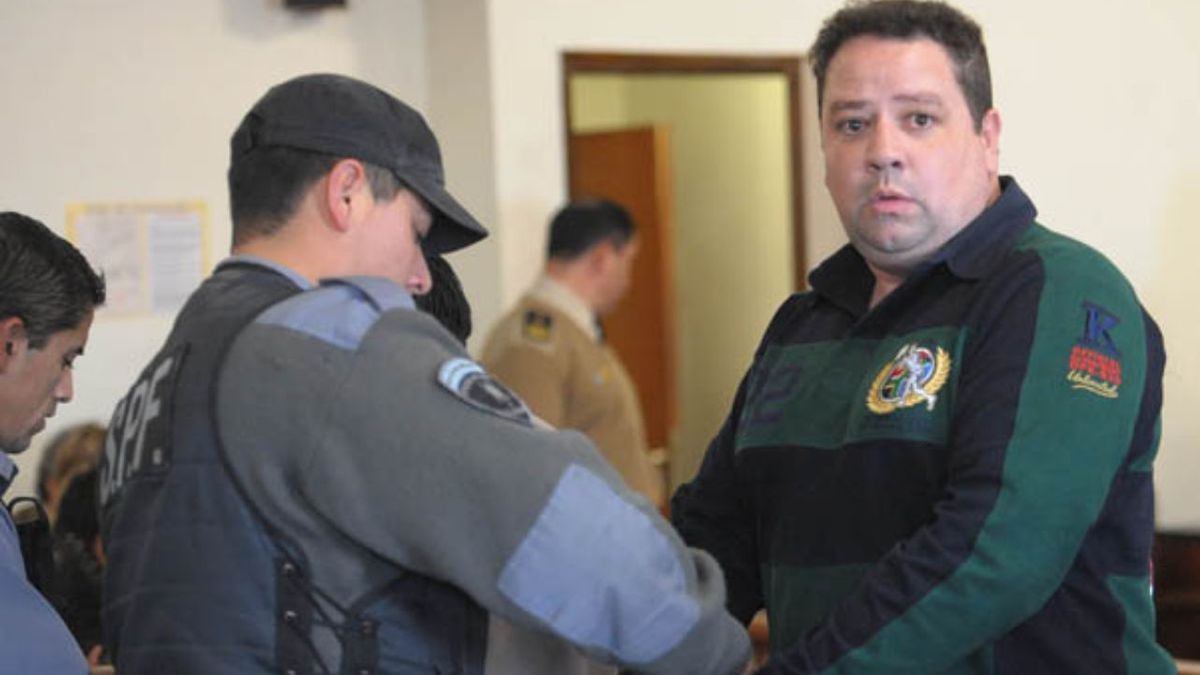 Las distintas caras de Mario Segovia: ahora como jefe de una banda dedicada al trafico de armas - Vimarsana News