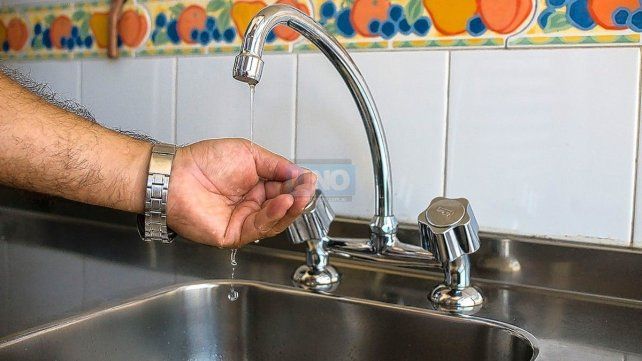 Paraná: El servicio de agua potable comenzó a restituirse gradualmente