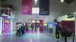 Escándalo por una encuesta política en Tecnópolis