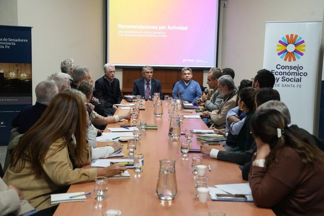 Santa Fe pone el foco en El Niño y coordina acciones con instituciones para reducir el impacto de posibles inundaciones