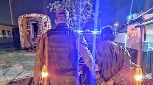 Golpeó a una mujer y se refugió en un tanque de agua en barrio CGT.