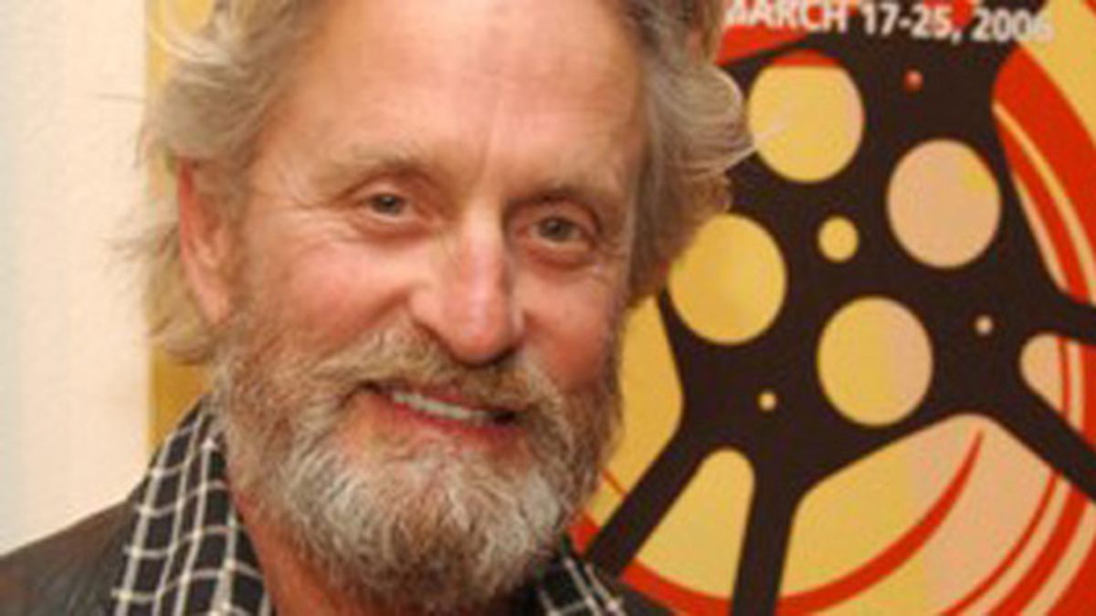 Le Diagnosticaron Cáncer De Garganta Al Actor Michael Douglas