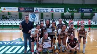 Futsal: Aatra III tuvo su festejo de carnaval