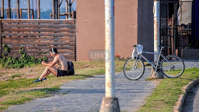 Para el domingo persistirán las altas temperaturas con mínima de 18 y máxima de 36 grados el cielo permanecerá con algo de nubosidad según el SMN.&nbsp;