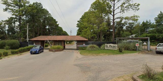 Delincuentes encapuchados robaron en dos casas del Club de Campo El Paso: maniataron a dos matrimonios