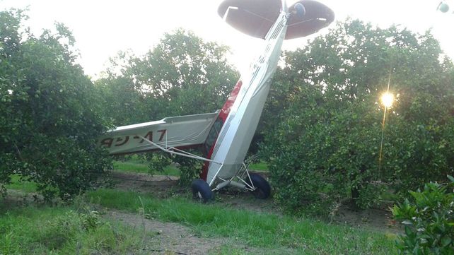 Piloto se salvó milagrosamente al caer su avioneta