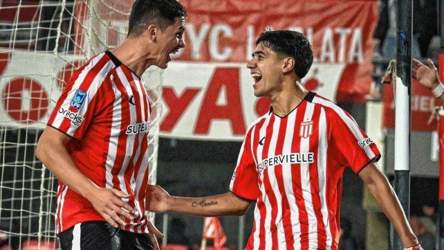 Estudiantes festejó ante su gente.