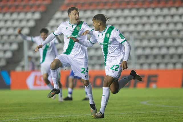 Banfield avanzó a cuartos de la Copa Argentina y visitará a Newells en el Clausura.