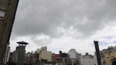 Este viernes arranca con cielo nublado y con alta humedad. Las lluvias volverían el sábado. Este viernes arranca con cielo nublado y con alta humedad. Las lluvias volverían el sábado.