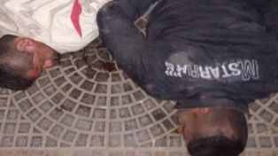 Investigan a vecinos por golpear a motochorros que robaron en Córdoba
