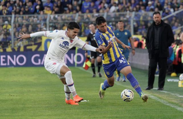 Leonardo Ríos ingresó cuando el equipo estaba ganando. Lo hizo en lugar de Alexis Soto.