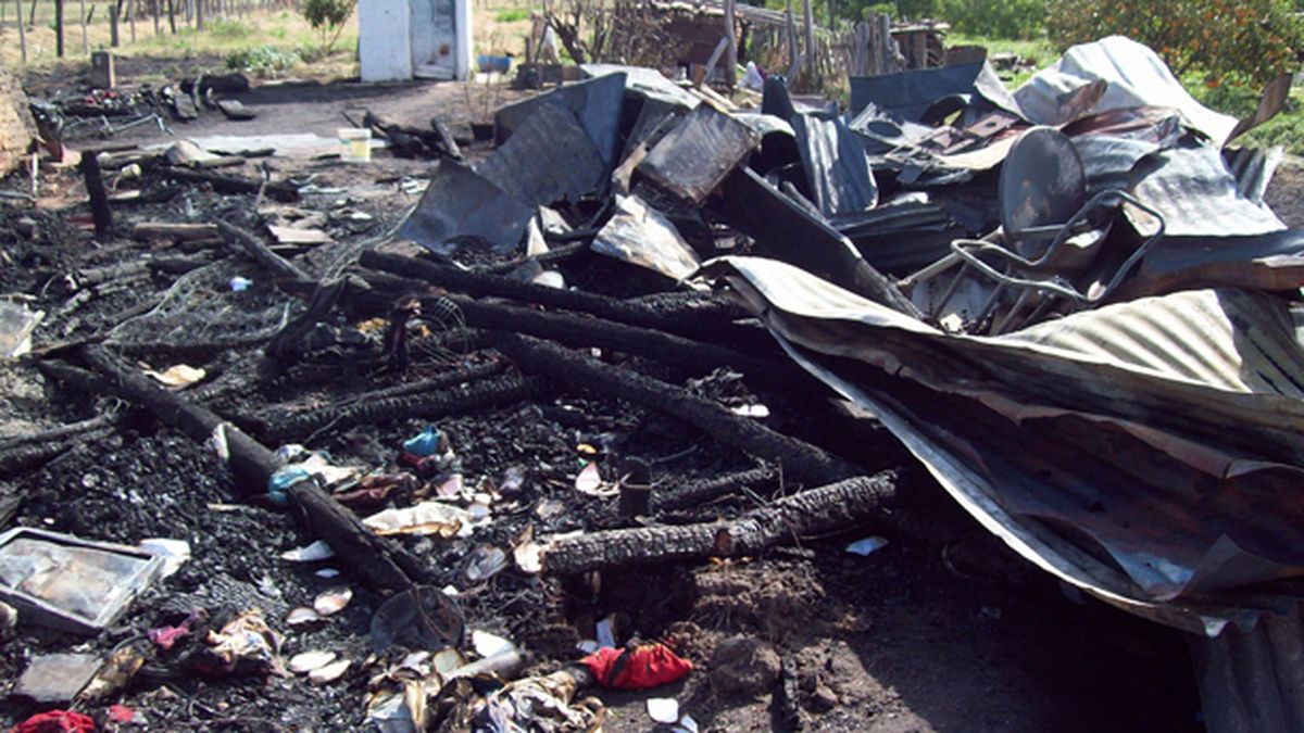 Un incendio dejó reducida a cenizas una vivienda de La Criolla